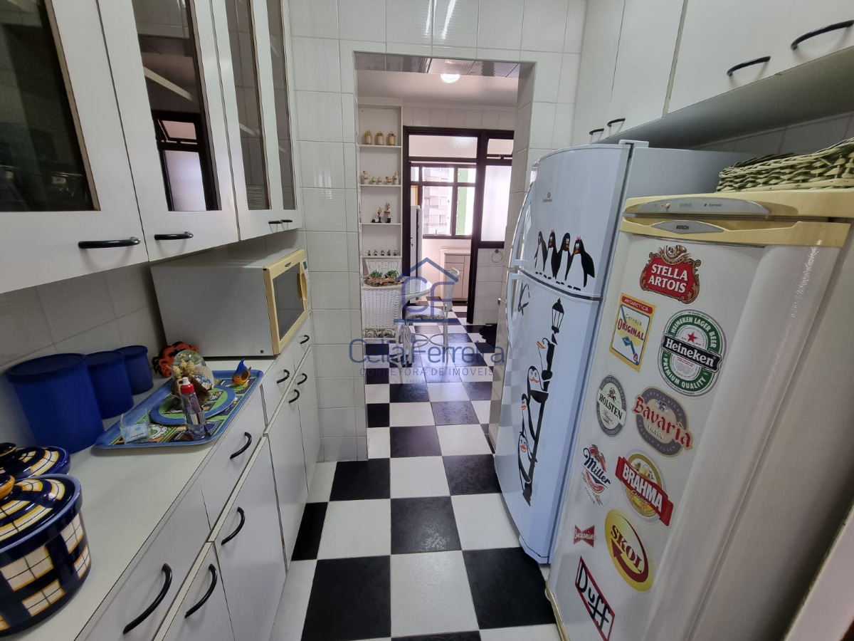 Apartamento à venda com 4 quartos, 195m² - Foto 21