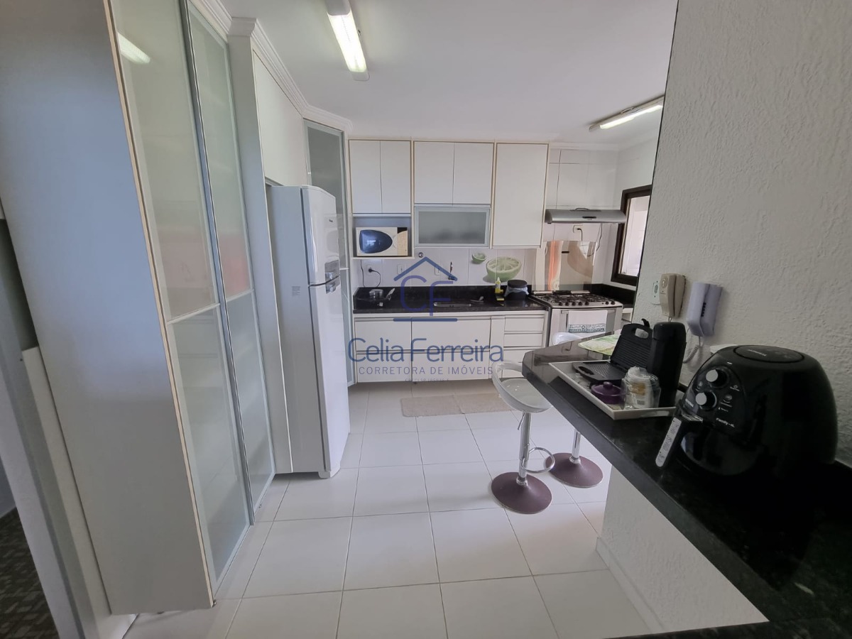 Cobertura à venda com 4 quartos, 240m² - Foto 11