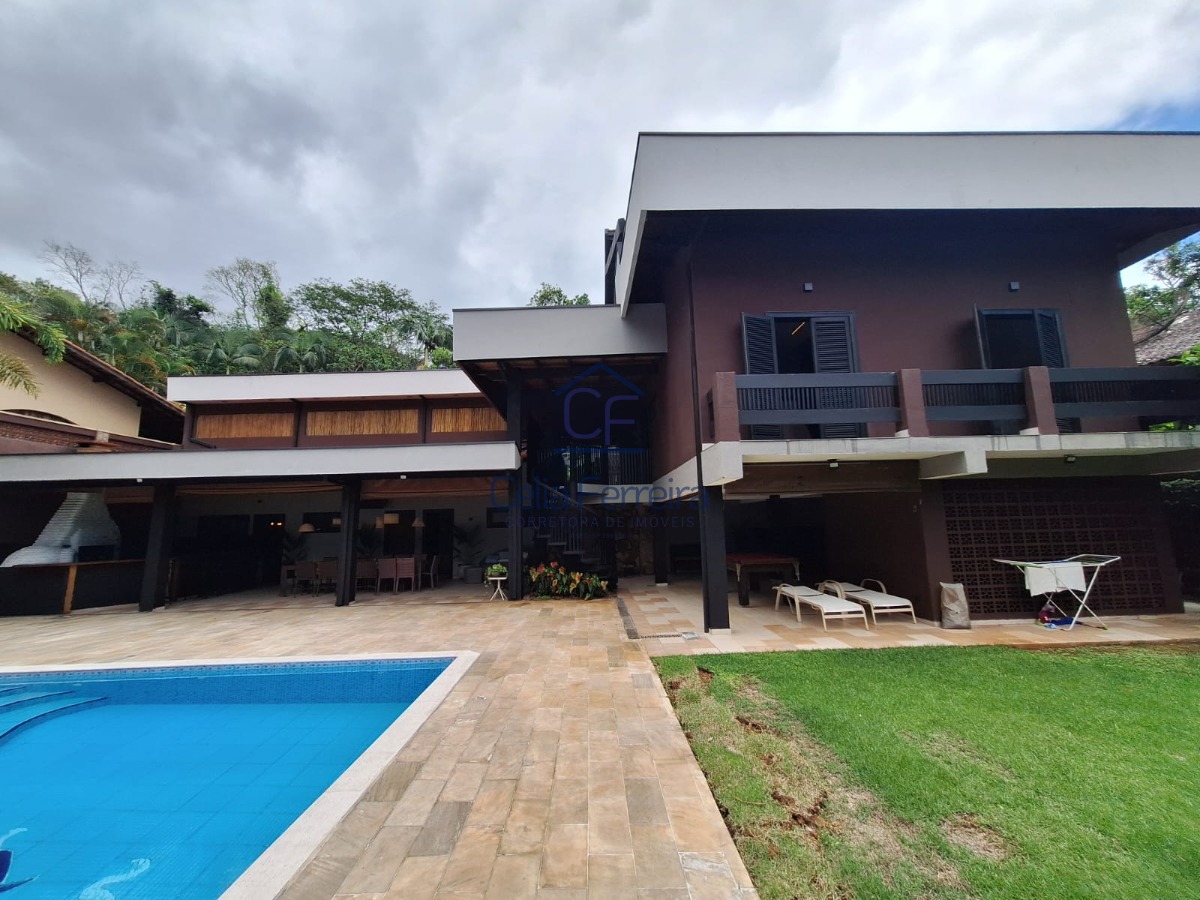 Casa de Condomínio à venda com 6 quartos, 500m² - Foto 1