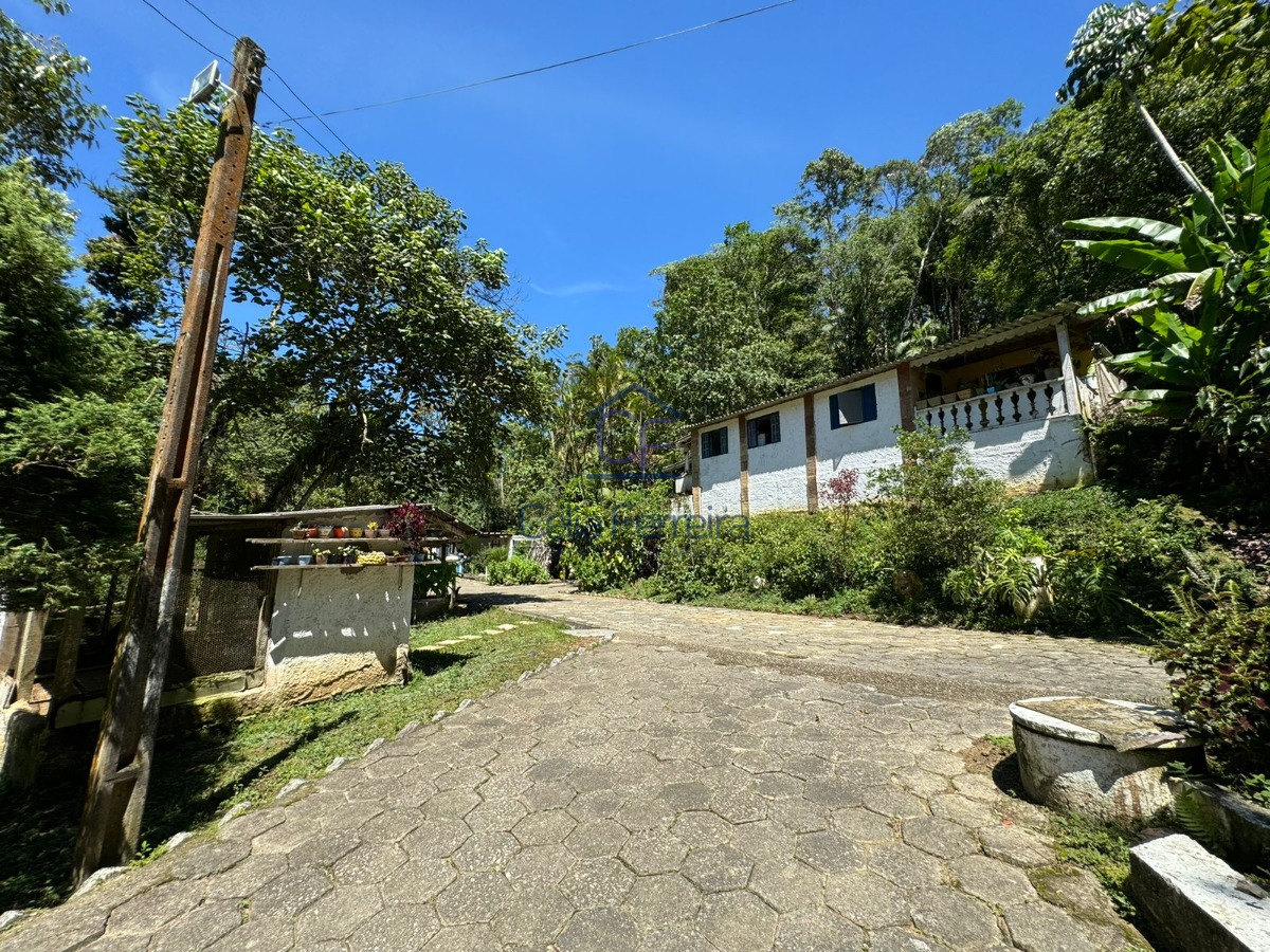 Fazenda à venda com 4 quartos, 200m² - Foto 2